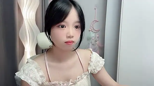 Xiaoqing00 online show from May 2026 05:37:01 AM