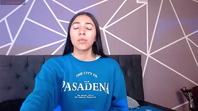 Violett1126 online show from April 2026 04:40:01 AM