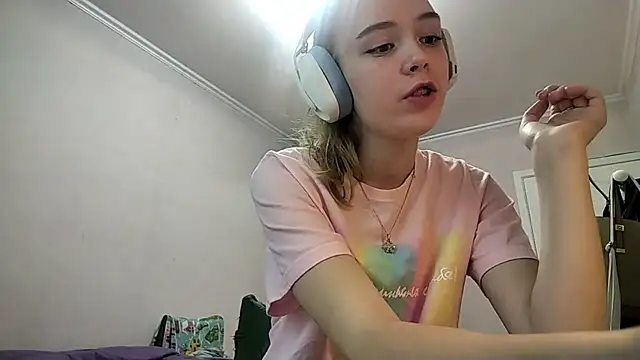 HebrewRiding online show from April 2026 08:06:01 AM