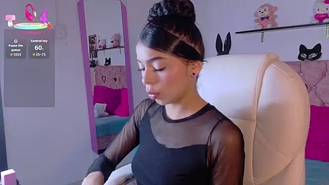Snapshot of VelinaHoney chatting on April 2026 12:53:02 PM VelinaHoney online show from April 2026 12:53:02 PM