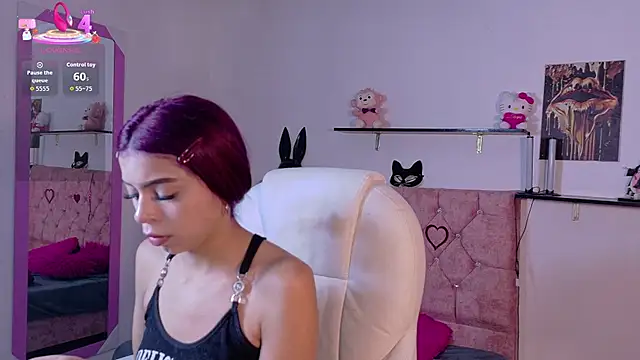 Snapshot of VelinaHoney chatting on May 2026 12:45:02 PM VelinaHoney online show from May 2026 12:45:02 PM