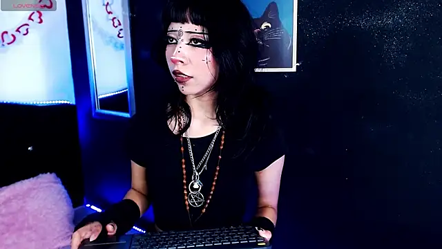 Snapshot of KiomyVamp chatting on May 2026 04:02:02 PM KiomyVamp online show from May 2026 04:02:02 PM
