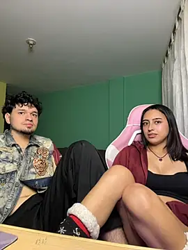 hotlatinocouple   online show from May 2026 12:29:02 AM