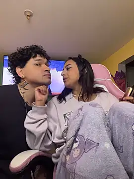 hotlatinocouple   online show from June 2026 11:03:01 PM