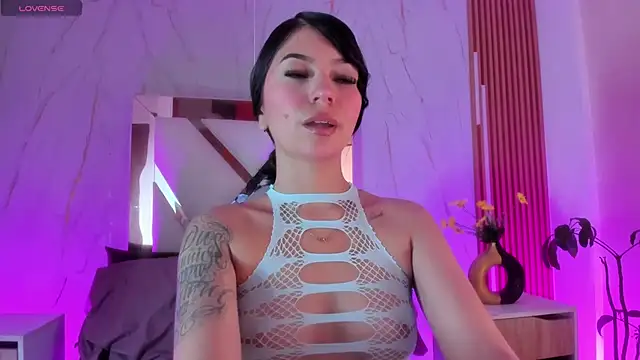 sweett sophie1 online show from May 2026 10:49:02 PM