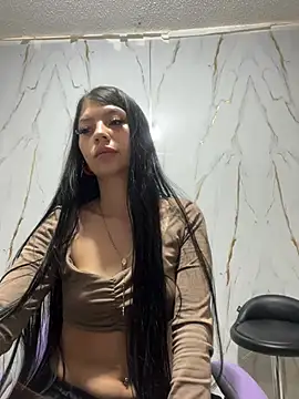 Snapshot of sweett_sophie1 chatting on June 2026 09:23:01 PM sweett sophie1 online show from June 2026 09:23:01 PM