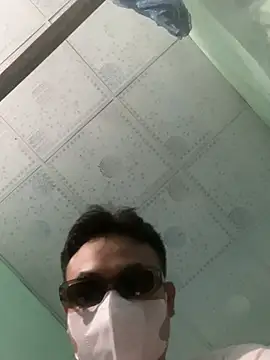 Snapshot of concuhonggg chatting on April 2026 08:31:01 AM concuhonggg online show from April 2026 08:31:01 AM