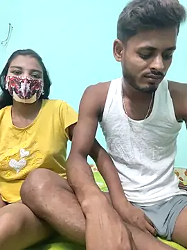 Hot-Couple4 online show from May 2026 04:47:02 PM