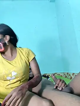 Hot-Couple4 online show from May 2026 04:01:02 PM