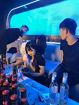 Snapshot of xuanxuan-10 chatting on April 2026 08:10:01 AM xuanxuan-10 online show from April 2026 08:10:01 AM