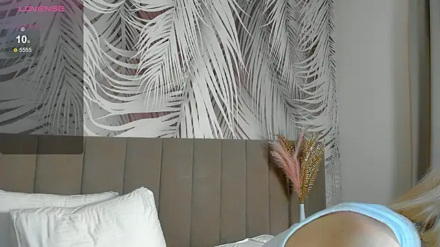 Lizzyvega online show from May 2026 01:54:01 AM