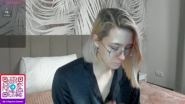 Lizzyvega online show from May 2026 01:55:01 AM
