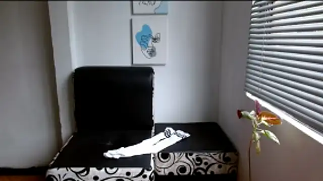 alisonnturbay online show from May 2026 12:11:02 PM