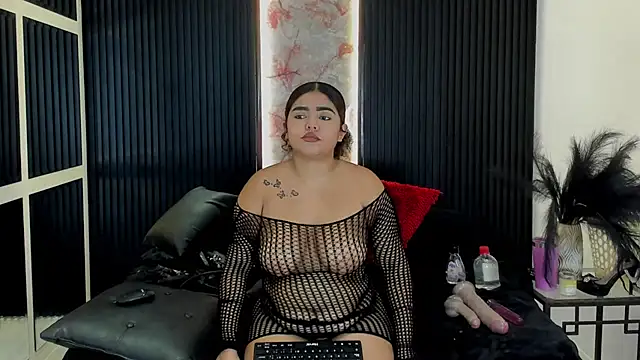 AlanaVelascos online show from July 2026 07:18:02 PM