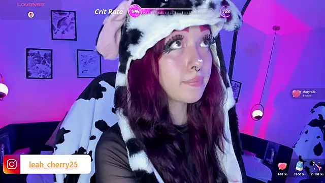 Snapshot of Leah_cherry chatting on May 2026 04:07:02 AM Leah cherry online show from May 2026 04:07:02 AM