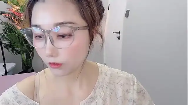 Snapshot of Yunxi- chatting on April 2026 12:55:01 PM Yunxi- online show from April 2026 12:55:01 PM