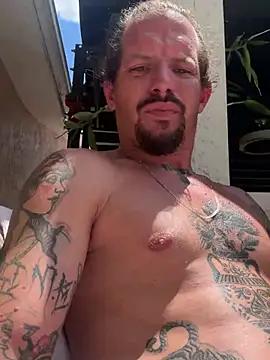 youngwildfreee online show from April 2026 04:54:02 PM