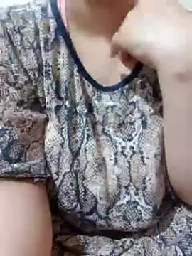 Snapshot of lamar-lama chatting on May 2026 02:33:01 PM lamar-lama online show from May 2026 02:33:01 PM
