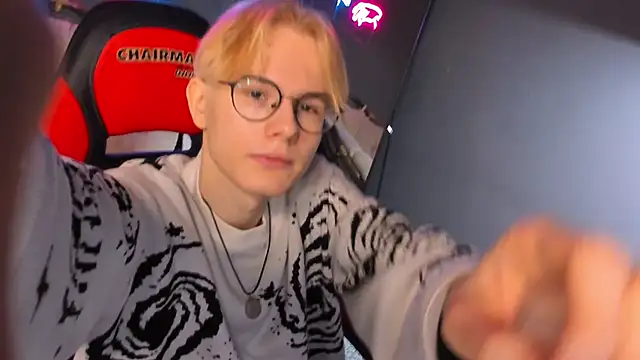 Snapshot of Liam_Blair chatting on April 2026 05:56:02 AM Liam Blair online show from April 2026 05:56:02 AM