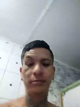 Snapshot of elchamogabotiktok chatting on April 2026 10:03:01 AM elchamogabotiktok online show from April 2026 10:03:01 AM