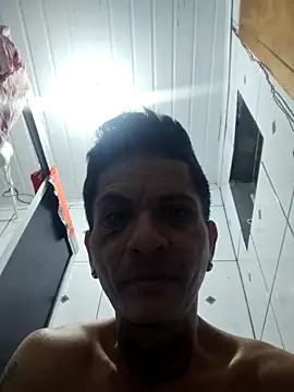 Snapshot of elchamogabotiktok chatting on May 2026 11:25:01 AM elchamogabotiktok online show from May 2026 11:25:01 AM