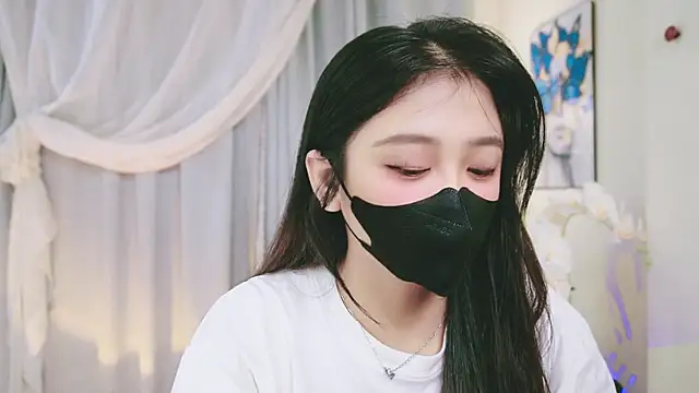 Snapshot of Chan_Chann chatting on June 2026 05:10:02 AM Chan Chann online show from June 2026 05:10:02 AM