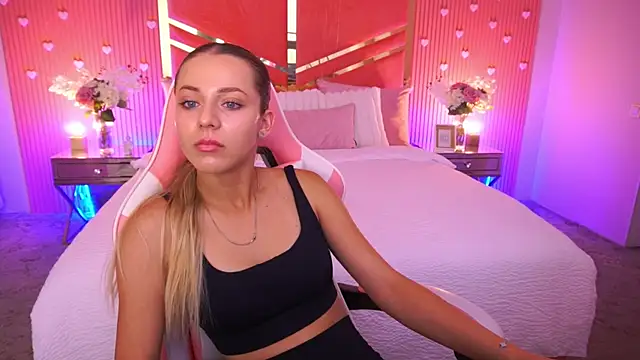 DoveLovee online show from July 2026 05:58:01 AM