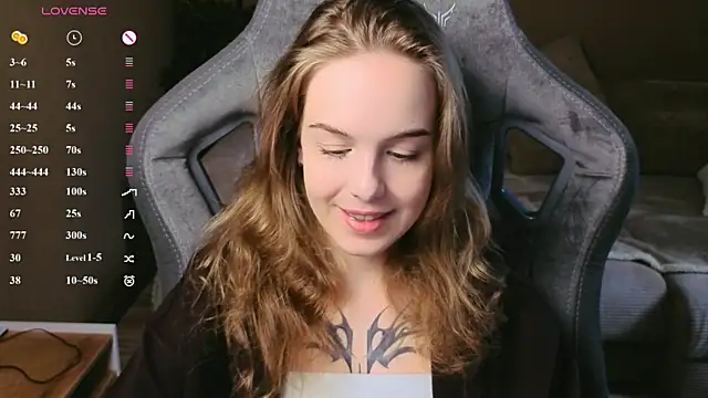 LeiaMurph online show from June 2026 01:59:01 PM