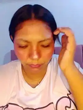 Snapshot of Izel_ chatting on May 2026 02:07:02 AM Izel online show from May 2026 02:07:02 AM