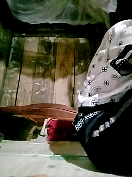 Amelie9x online show from April 2026 01:26:01 PM