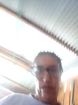 DulceM0609 online show from April 2026 02:00:01 PM