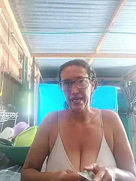 DulceM0609 online show from April 2026 05:19:02 PM