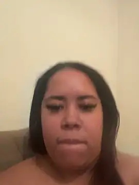 Snapshot of Tainesilva chatting on April 2026 02:11:02 PM Tainesilva online show from April 2026 02:11:02 PM