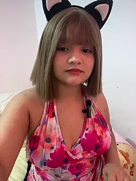 Snapshot of Karina_PrettyHot69 chatting on April 2026 05:12:02 AM Karina PrettyHot69 online show from April 2026 05:12:02 AM