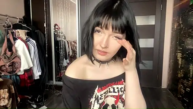 virusDoll online show from May 2026 11:48:02 AM