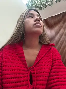 Snapshot of Kimmiebellarie chatting on May 2026 01:16:02 PM Kimmiebellarie online show from May 2026 01:16:02 PM