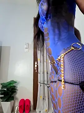 Snapshot of Sexxy_Babe2 chatting on April 2026 03:53:01 PM Sexxy Babe2 online show from April 2026 03:53:01 PM