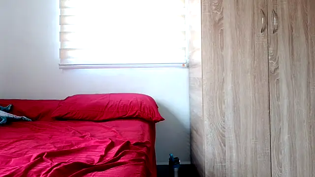 andrew 1520 online show from November 2025 06:30:01 PM