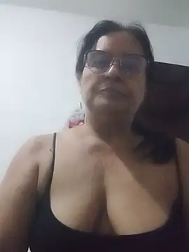 PienCanela online show from June 2026 12:59:01 AM