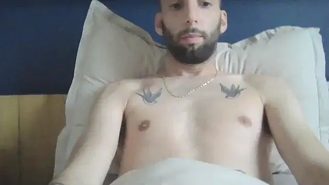 Snapshot of valentinodu31 chatting on April 2026 07:02:01 AM valentinodu31 online show from April 2026 07:02:01 AM