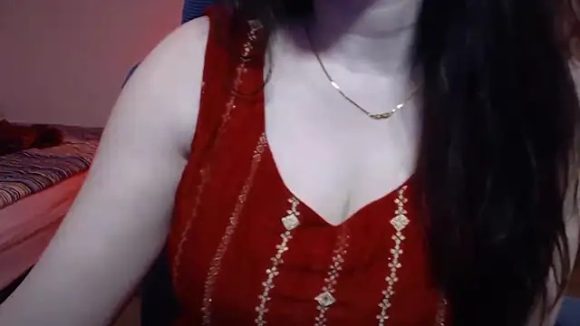 Snapshot of Sexymadhu05 chatting on April 2026 04:33:02 PM Sexymadhu05 online show from April 2026 04:33:02 PM