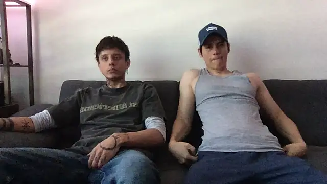 Snapshot of Chrixtopherobin chatting on April 2026 04:02:02 PM Chrixtopherobin online show from April 2026 04:02:02 PM