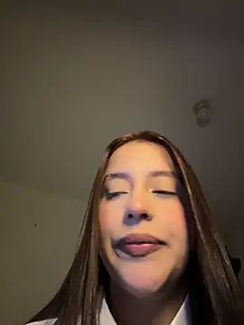 Cherry Dark  online show from May 2026 01:10:01 AM