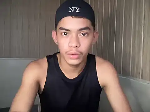 Snapshot of yourhotasian_jhonpol16 chatting on June 2026 01:30:02 AM yourhotasian jhonpol16 online show from June 2026 01:30:02 AM