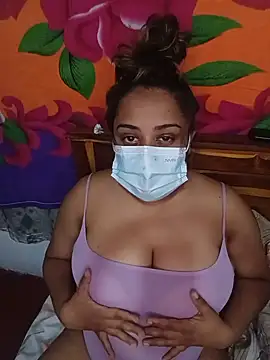 Suger Lips 99 online show from May 2026 04:02:01 PM