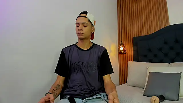 Axel marcus online show from May 2026 07:32:01 PM