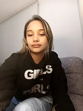 Miss Taniac online show from April 2026 01:33:01 AM