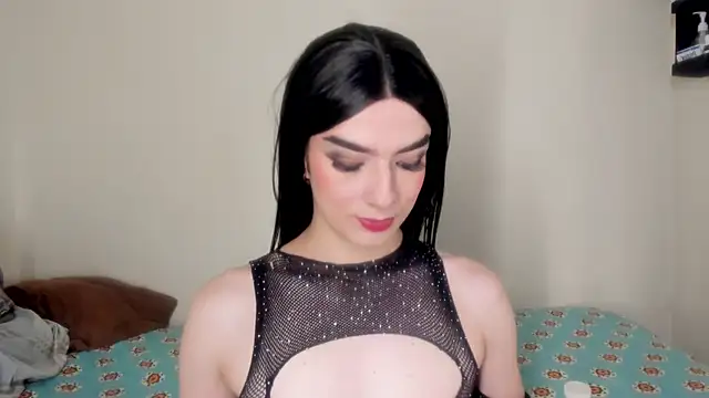 MelanyCollins  online show from May 2026 12:30:01 AM