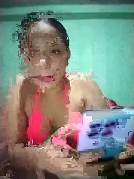 Snapshot of YuliBrayan chatting on June 2026 06:03:01 AM YuliBrayan online show from June 2026 06:03:01 AM