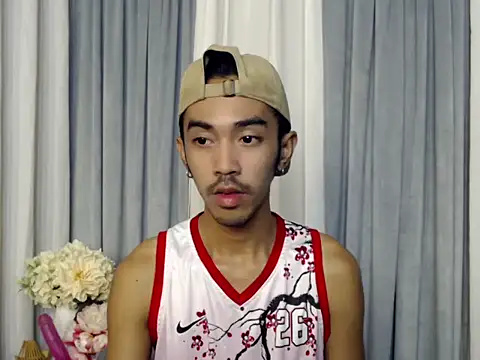 Snapshot of crocodale chatting on April 2026 02:44:01 PM crocodale online show from April 2026 02:44:01 PM